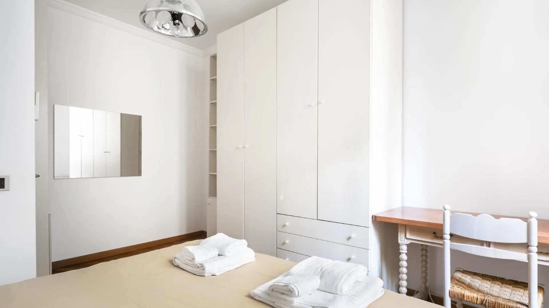 Apartment Colosseum Monti Large Flat Rome