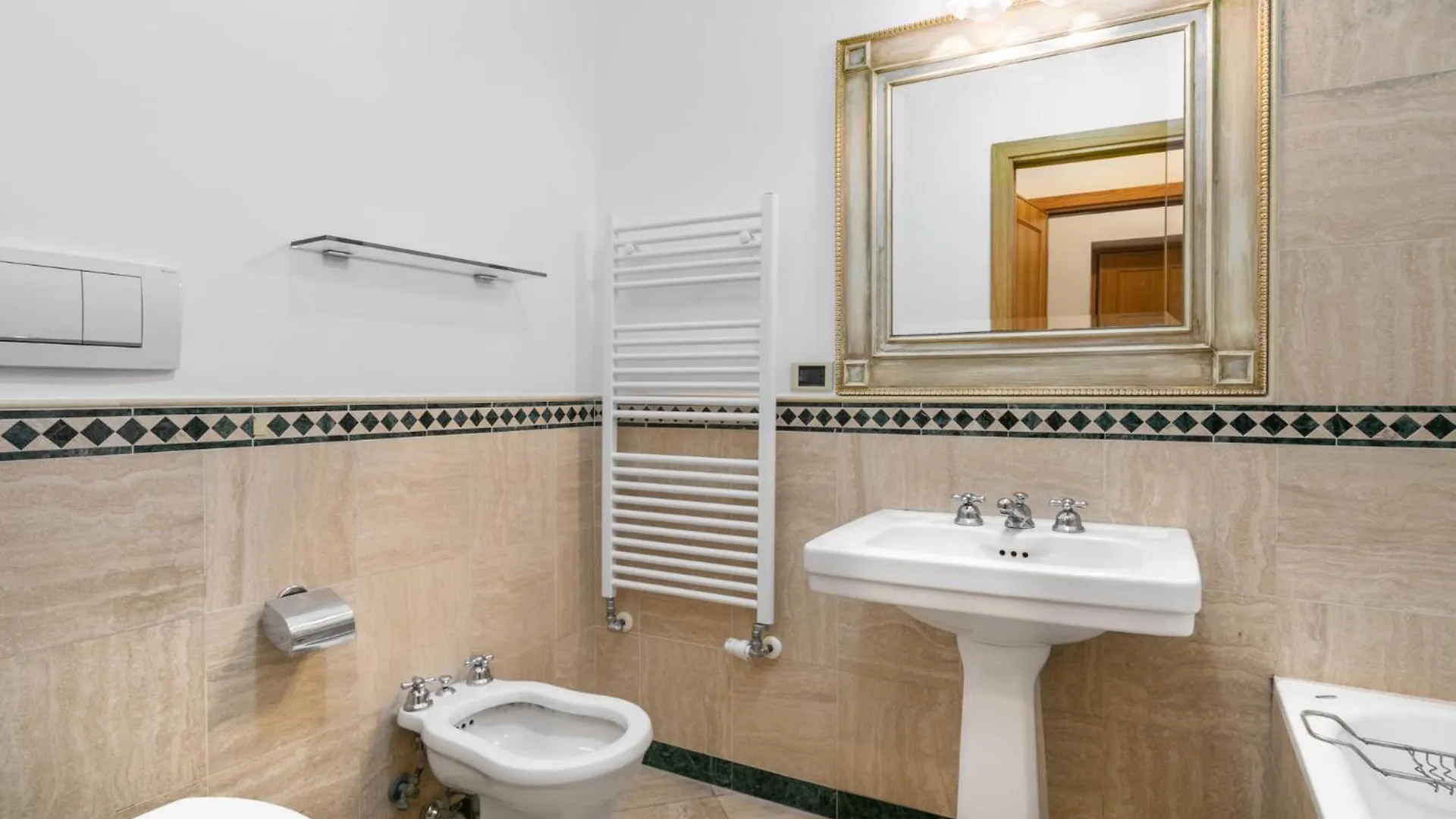 Apartment Colosseum Monti Large Flat Rome